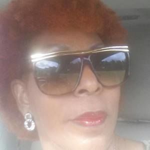 Meet your Posher, Brenda